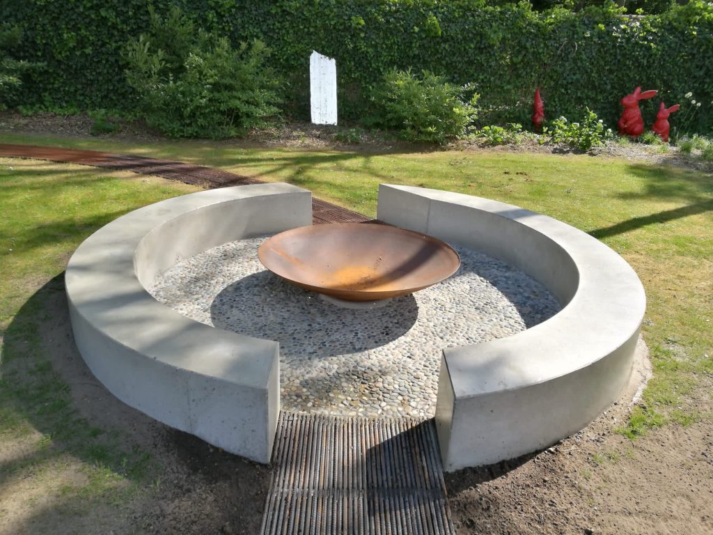 Cortenstalen maatwerk | Cortenstalen vuurschaal | Cortenstaal in de tuin | Cortenstaal Vlaeminck | Cortenstaal Blankenberge